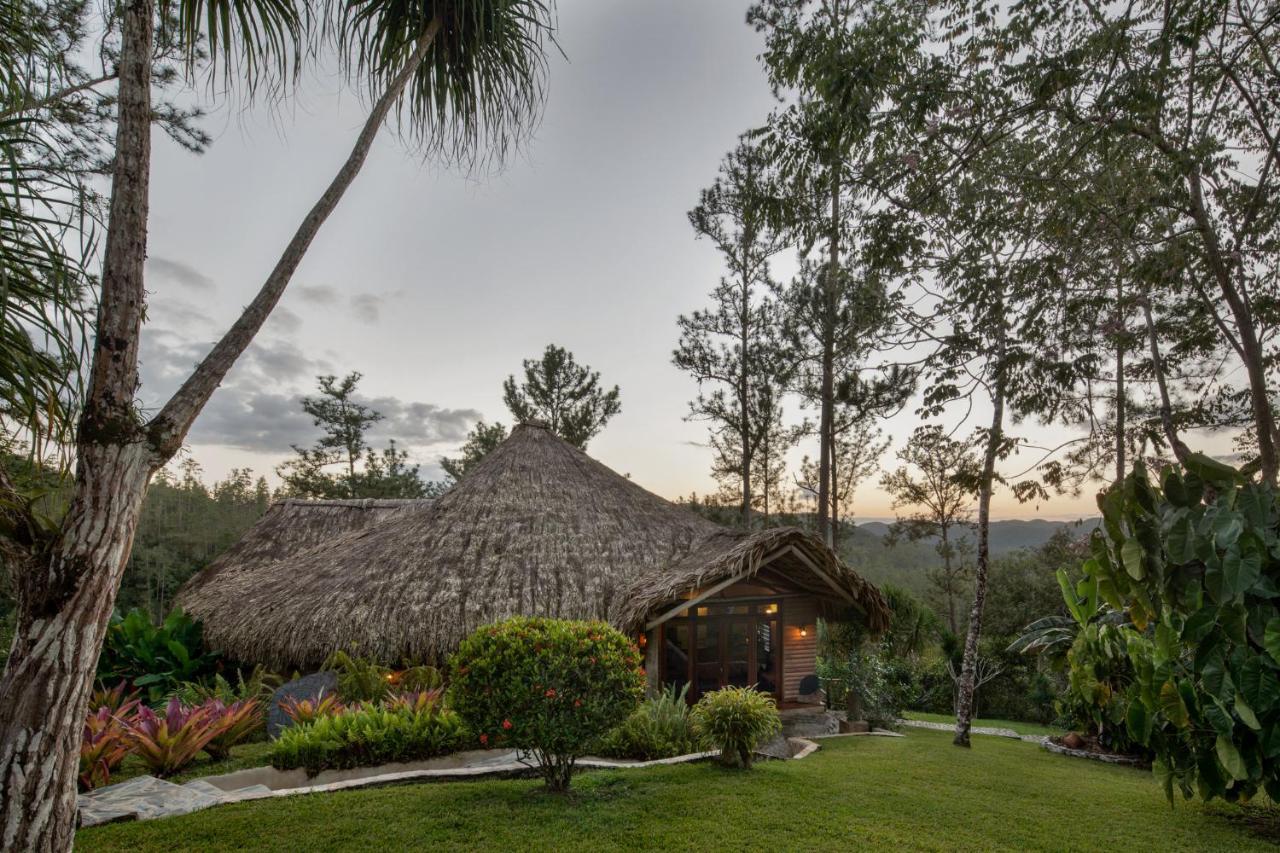 Gaia Riverlodge Unitedville Exterior photo